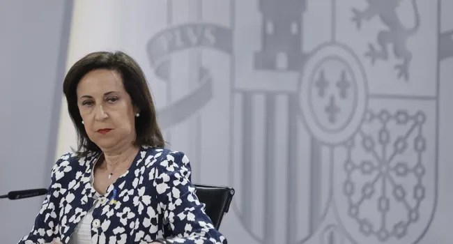 Acusan a la ministra de Defensa, Margarita Robles, de prevaricación administrativa, por incumplir la Ley de Memoria Democrática