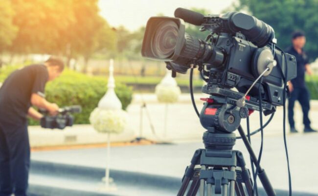 Sindicatos y patronal acuerdan subidas salariales en el convenio de Producción Audiovisual