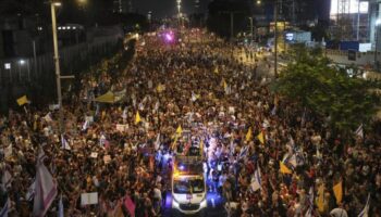 Israelíes protestan en Tel Aviv contra plan de Netanyahu para ocupar Gaza