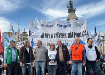 Argentina: Docentes universitarios convocan a paro nacional por mejores salarios y presupuestos