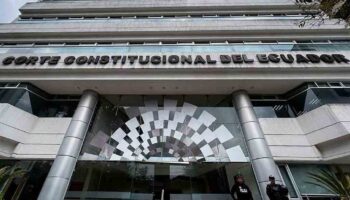 Tensión en Ecuador por fallo de Corte que frena leyes de Noboa