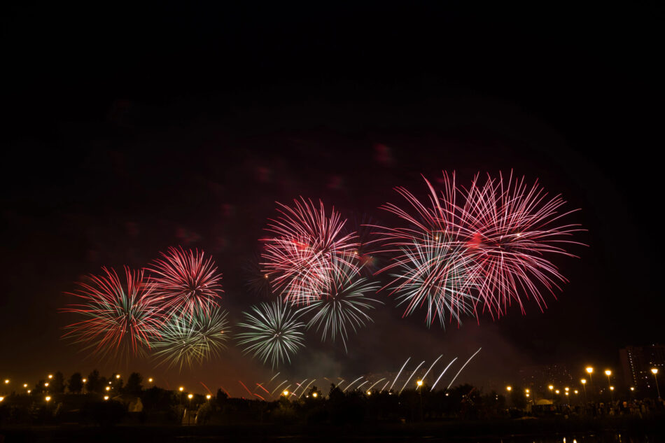 Ecologistas pide a la Comunidad de Madrid que desautorice los fuegos artificiales en pleno riesgo alto de incendios