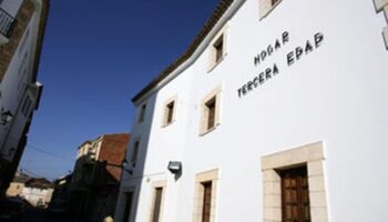 Izquierda Unida de Munera (Albacete) informa sobre el cierre de la Vivienda Tutelada por el equipo de gobierno socialista