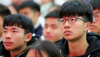 China denuncia trato discriminatorio a sus estudiantes en EEUU