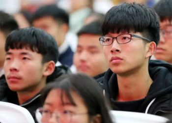 China denuncia trato discriminatorio a sus estudiantes en EEUU