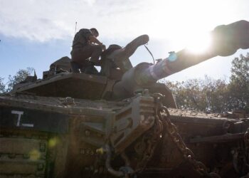Israel llama a reservistas para la ofensiva contra la ciudad de Gaza