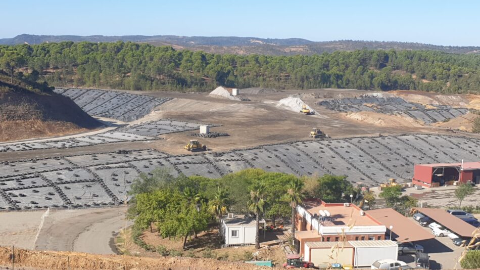 Ecologistas advierte que la Junta de Andalucía no tiene ningún cierre programado para el vertedero tóxico de Nerva