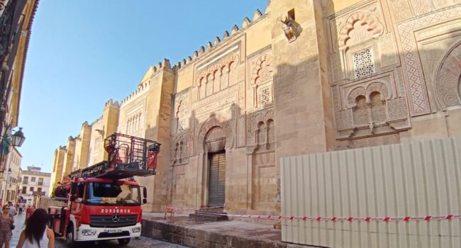 IU lleva al Congreso el incendio de la Mezquita de Córdoba y reclama datos que aclaren si “está descartado que fue fruto de la inadecuada y poco transparente gestión del Cabildo”