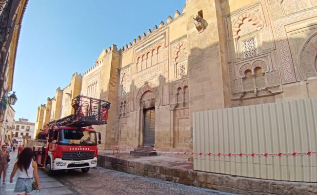 IU lleva al Congreso el incendio de la Mezquita de Córdoba y reclama datos que aclaren si “está descartado que fue fruto de la inadecuada y poco transparente gestión del Cabildo”