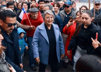 Jeannette Jara vuelve a liderar las encuestas de cara a las presidenciales en Chile