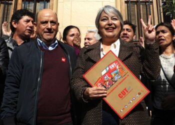 El principal sindicato de Chile transmite su apoyo a la candidata presidencial Jeannette Jara