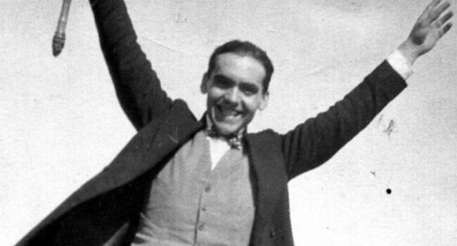 Lorca vivo denuncia a la superpotencia