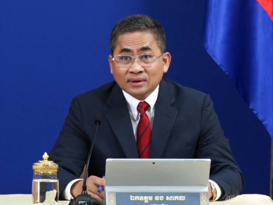 Camboya reitera compromiso de retirar las minas en la frontera con Tailandia