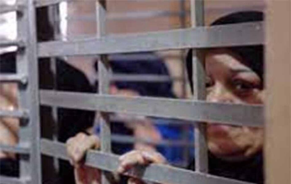 Denuncian maltratos y abusos contra prisioneras palestinas en Israel