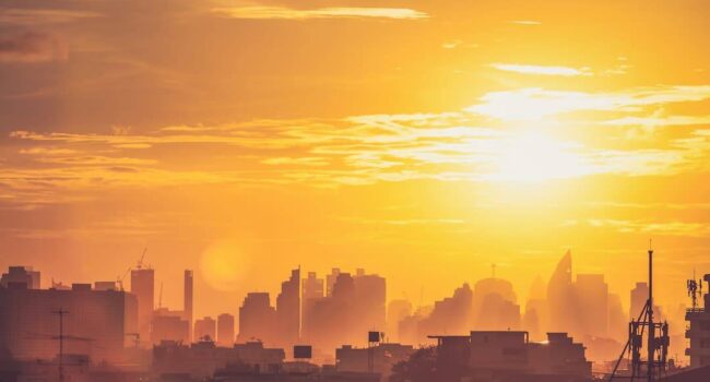 Un método con IA predice los efectos de la crisis climática en olas de calor