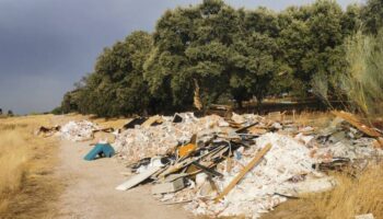 Ecologistas denuncia la presencia de vertidos ilegales en una zona de alto valor ambiental en Alcorcón