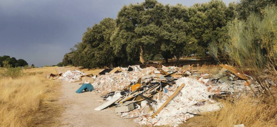 Ecologistas denuncia la presencia de vertidos ilegales en una zona de alto valor ambiental en Alcorcón