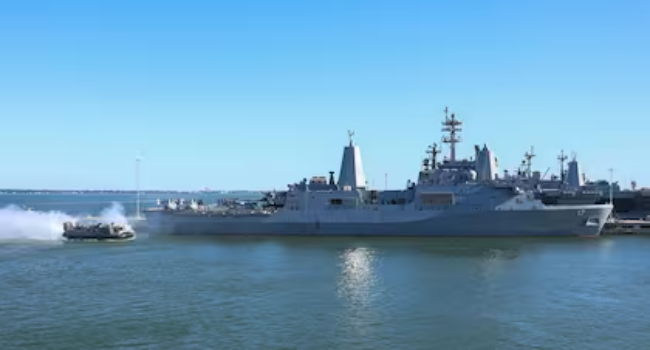 EE.UU. difundió las primeras imágenes de los barcos de guerra que se dirigen hacia aguas del mar Caribe
