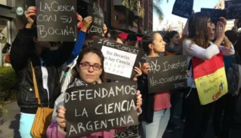 Investigadores argentinos protestarán contra la precarización del sistema científico