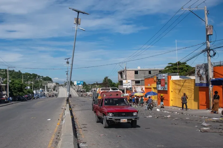 Haití: Puerto Príncipe continúa en apagón tras sabotaje a las torres de alta tensión