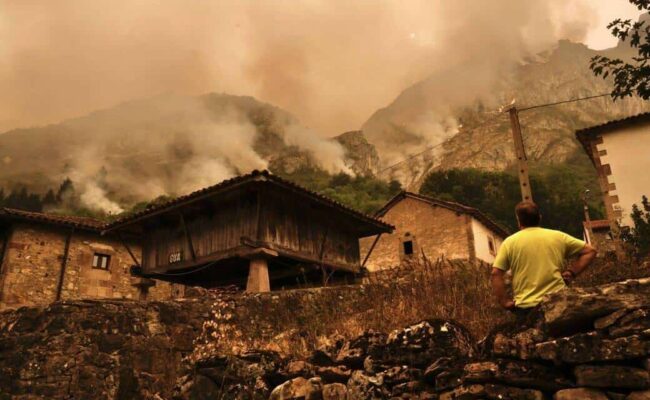 Seis de las siete reservas de la biosfera de Asturias afectadas por una ola de incendios
