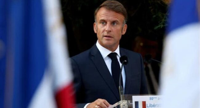 Macron descarta su dimisión pese a las reclamaciones de la oposición