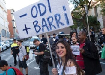 La Favb denuncia que l’extrema dreta culpabilitza els col·lectius més vulnerables dels problemes als barris