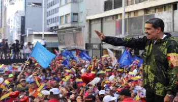 Madres de la Plaza de Mayo trasmiten su apoyo solidario al presidente Nicolás Maduro