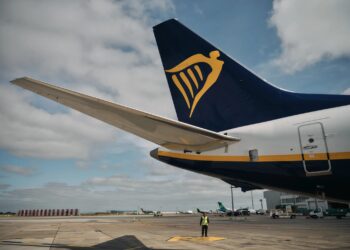 La huelga del personal de tierra de Ryanair se extiende a doce aeropuertos: estos son tus derechos si te ves afectado