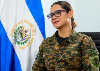 Criticas y expectativas ante nombramiento de una militar al frente de Educación en El Salvador