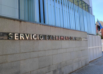 UED critica la externalización de médicos de UCI en Cáceres en el Servicio Extremeño de Salud (SES)