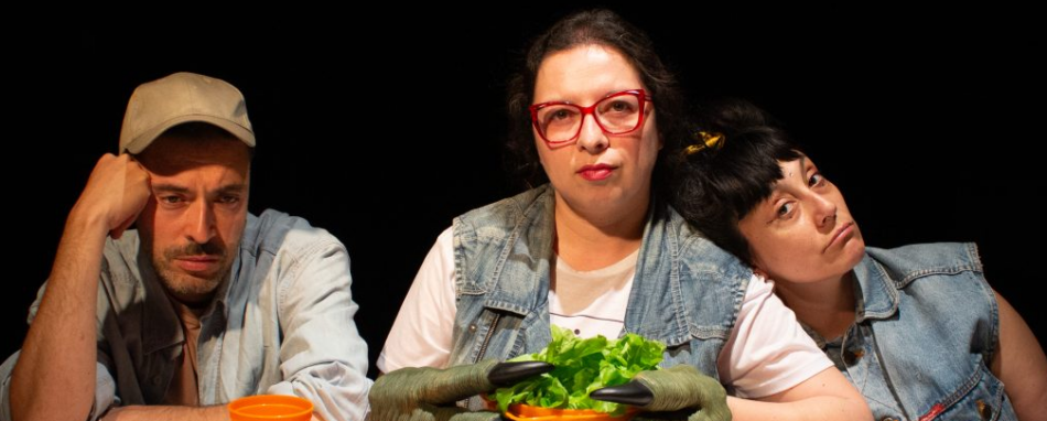 La compañía chilena Geografía Teatral llega a Teatro del Barrio con Animales de trabajo, una sátira contra la precariedad laboral en el sector cultural