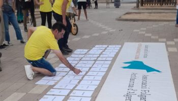Manifestación antitaurina por las calles de Algemesí