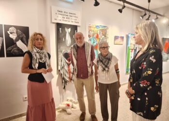 Inauguración exposición “Arte asturiano contra el genocidio palestino” en La Pola, Lena