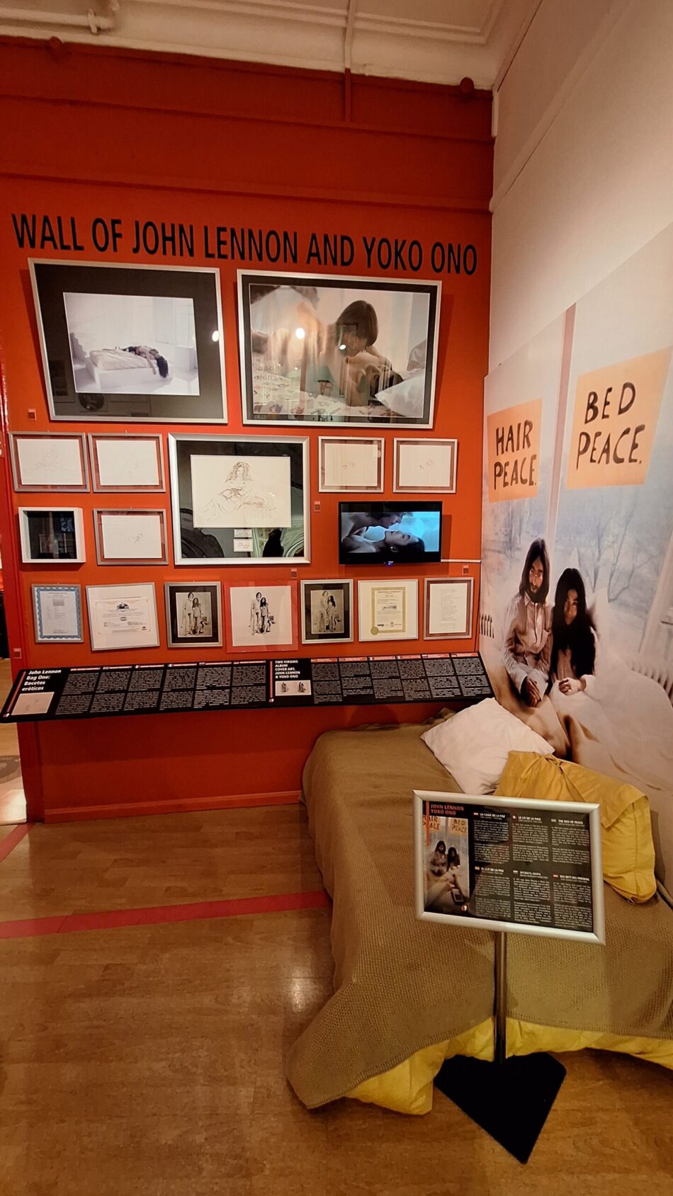 El Museu de l’Eròtica de Barcelona (MEB) i el Museu Banksy celebren junts el Dia Mundial de la Pau