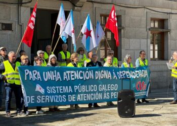 Xubiladas e Pensionistas rexeitan a pretensión da Xunta de desviar a súa responsabilidade ante a situación da dependencia