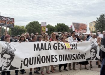 Izquierda Unida pide sanciones a las empresas contratadas por la Junta de Castilla y León para la extinción de los incendios