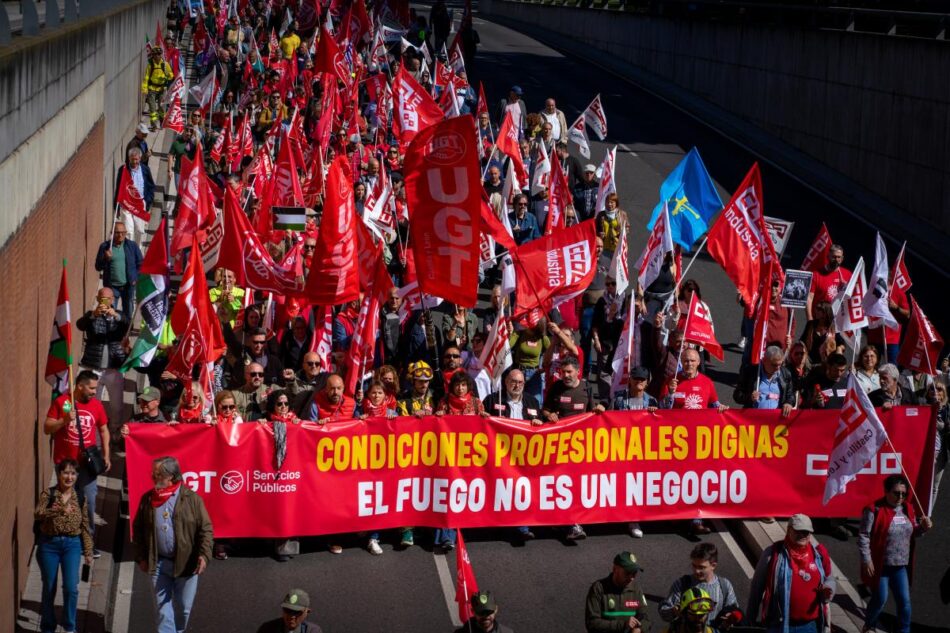 Manifestación estatal por la dignificación de los bomberos y bomberas forestales y de agentes forestales