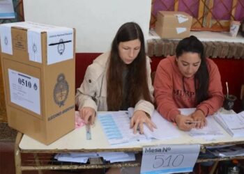 Comienzan las elecciones legislativas de la Provincia de Buenos Aires como un pulso clave en la política nacional de Argentina