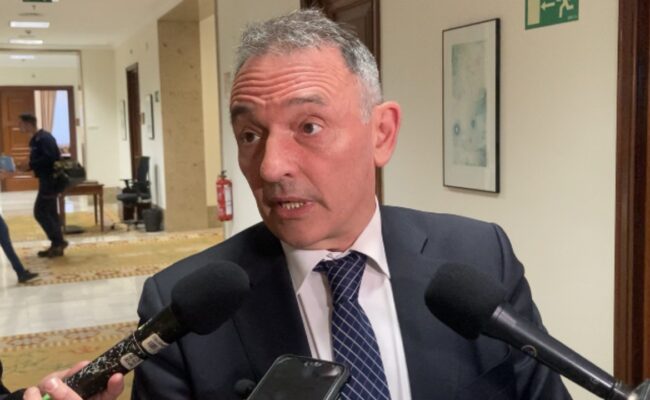 IU plantea “excluir de participar en licitaciones” a las “empresas nacionales o extranjeras que colaboren directa o indirectamente con la ocupación ilegal de los territorios palestinos”