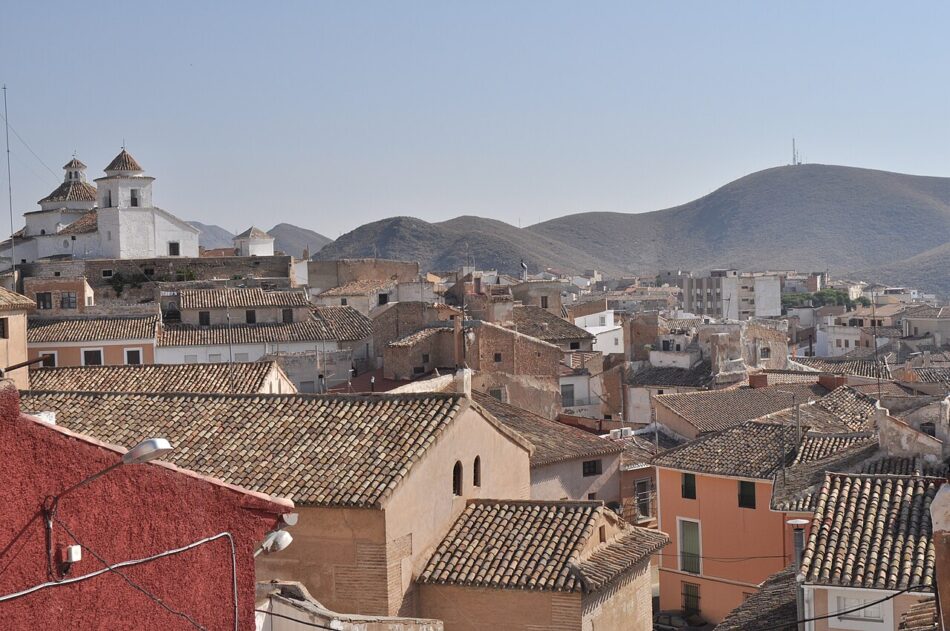 El Sindicato por la Vivienda de Sevilla y Albacete por la Vivienda denuncian el intento de desahucio de un vecino discapacitado de Hellín