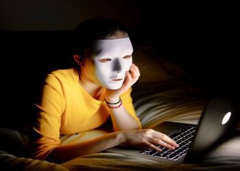Bots y trolls irrumpen en la campaña electoral de Chile