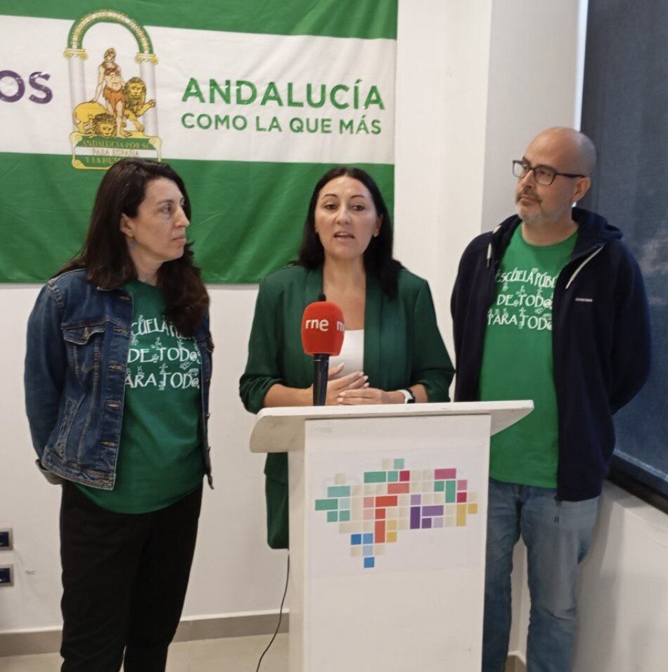 Podemos acusa a la Junta de provocar un ERE encubierto con la expulsión de miles de docentes en la educación pública andaluza