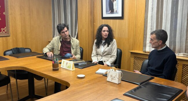 Izquierda Unida visita en Las Médulas organizaciones sociales y personas afectadas por los incendios