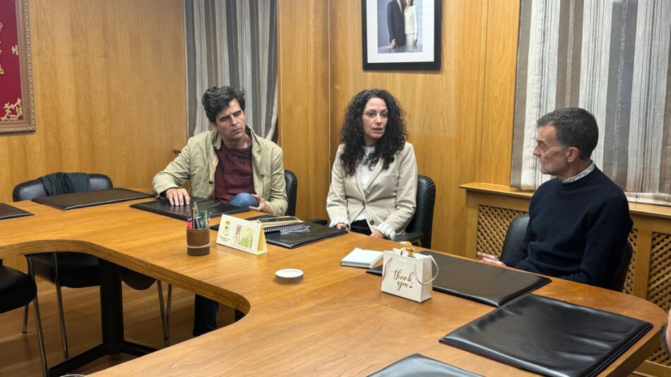Izquierda Unida visita en Las Médulas organizaciones sociales y personas afectadas por los incendios