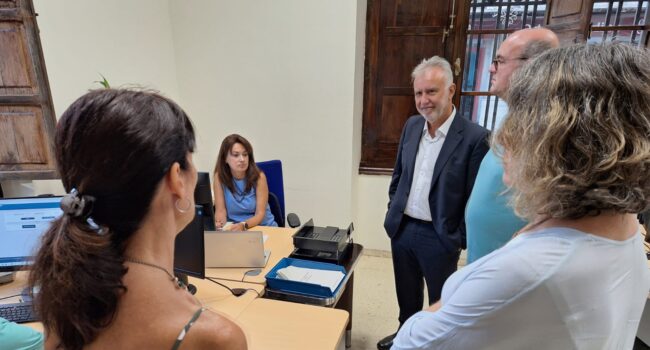El Gobierno de España concede 240.000 nacionalidades a descendientes de exiliados en virtud de la Ley de Memoria Democrática