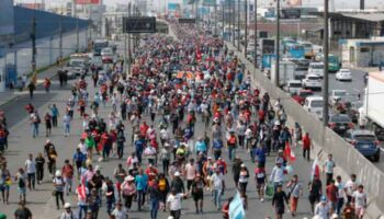Protestas juveniles en Perú reclaman la dimisión de Dina Boluarte