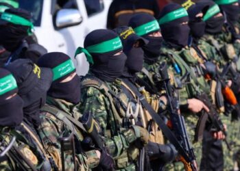 Sondeo: La mayoría de palestinos se opone al desarme de HAMAS