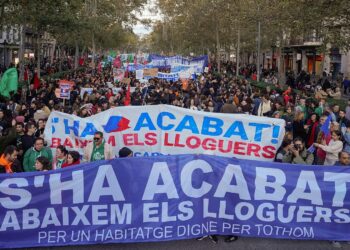 El PP bloquea la regulación de los alquileres de temporada en Cataluña a una semana de su aprobación