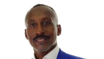 Dimite un alto cargo del partido de extrema derecha británico Reform UK sorprendido por el racismo en la organización